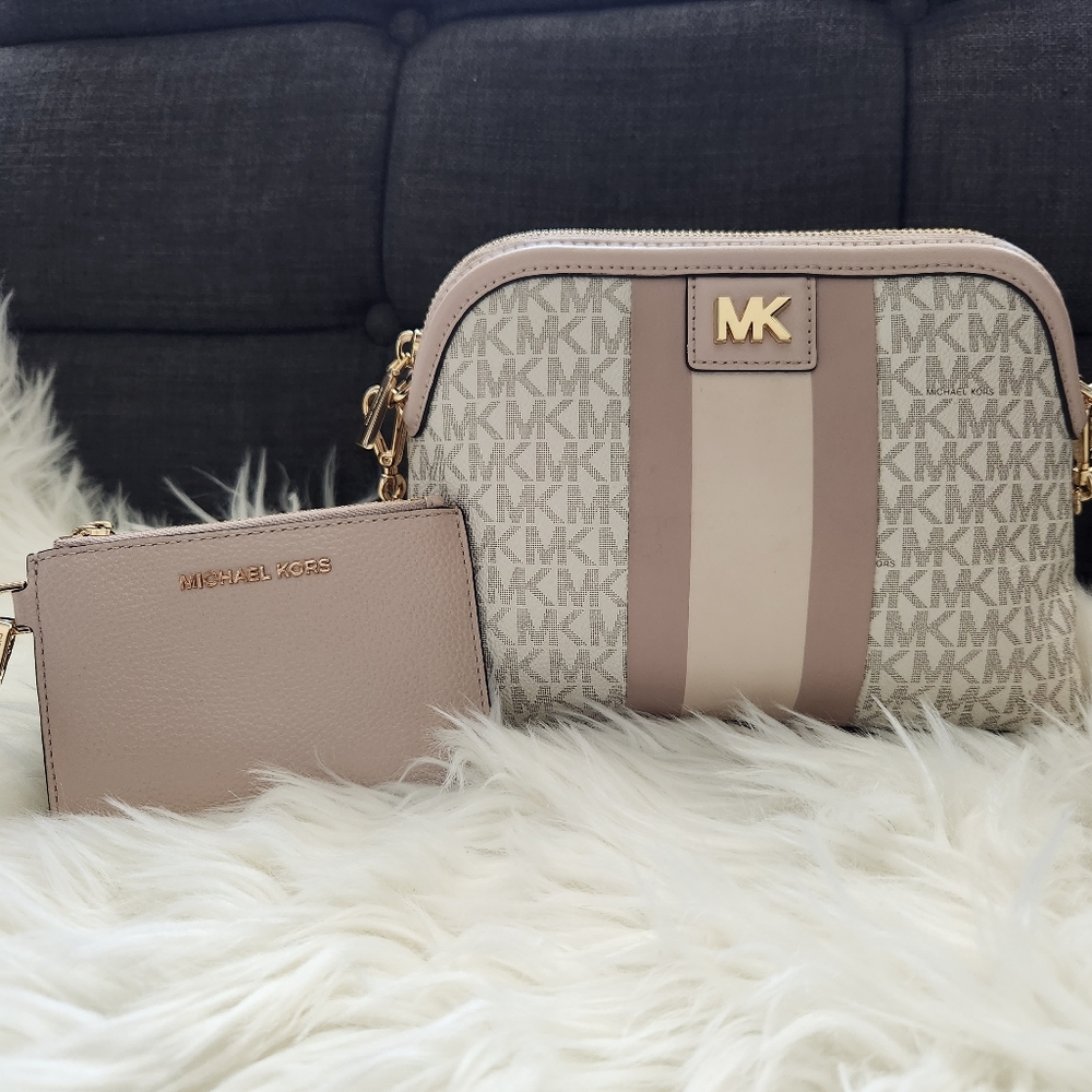 Michael kors  crossbody dome bag